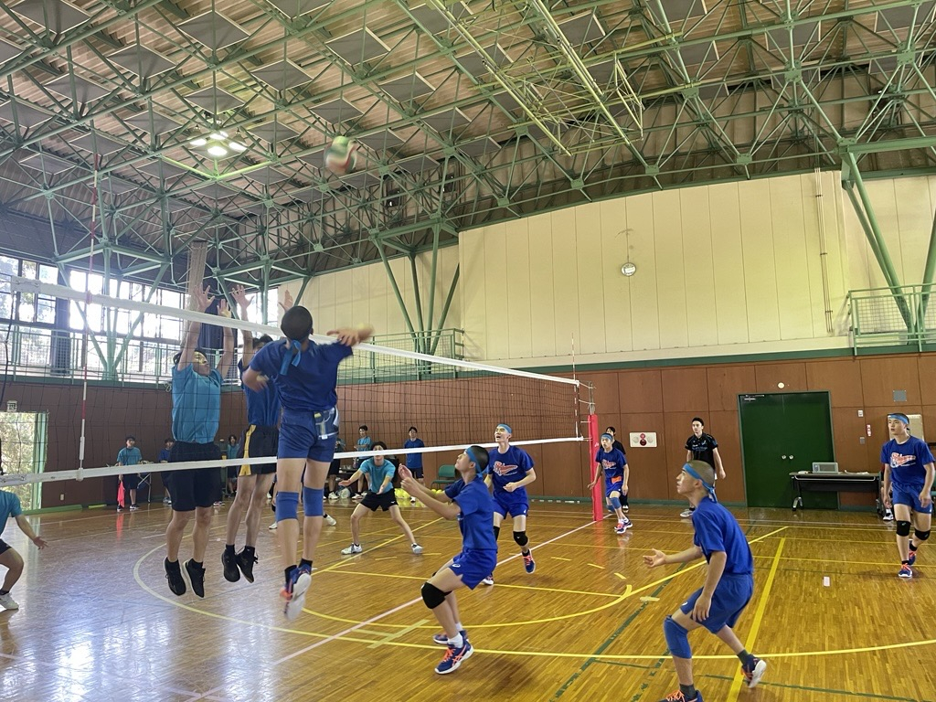 R7_男バレ夏季合宿 (3)